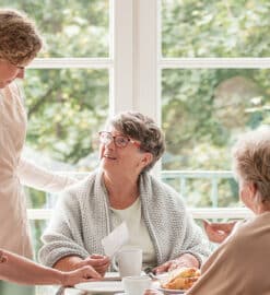 La maladie d’Alzheimer en Ehpad : comment est-elle prise en charge ?